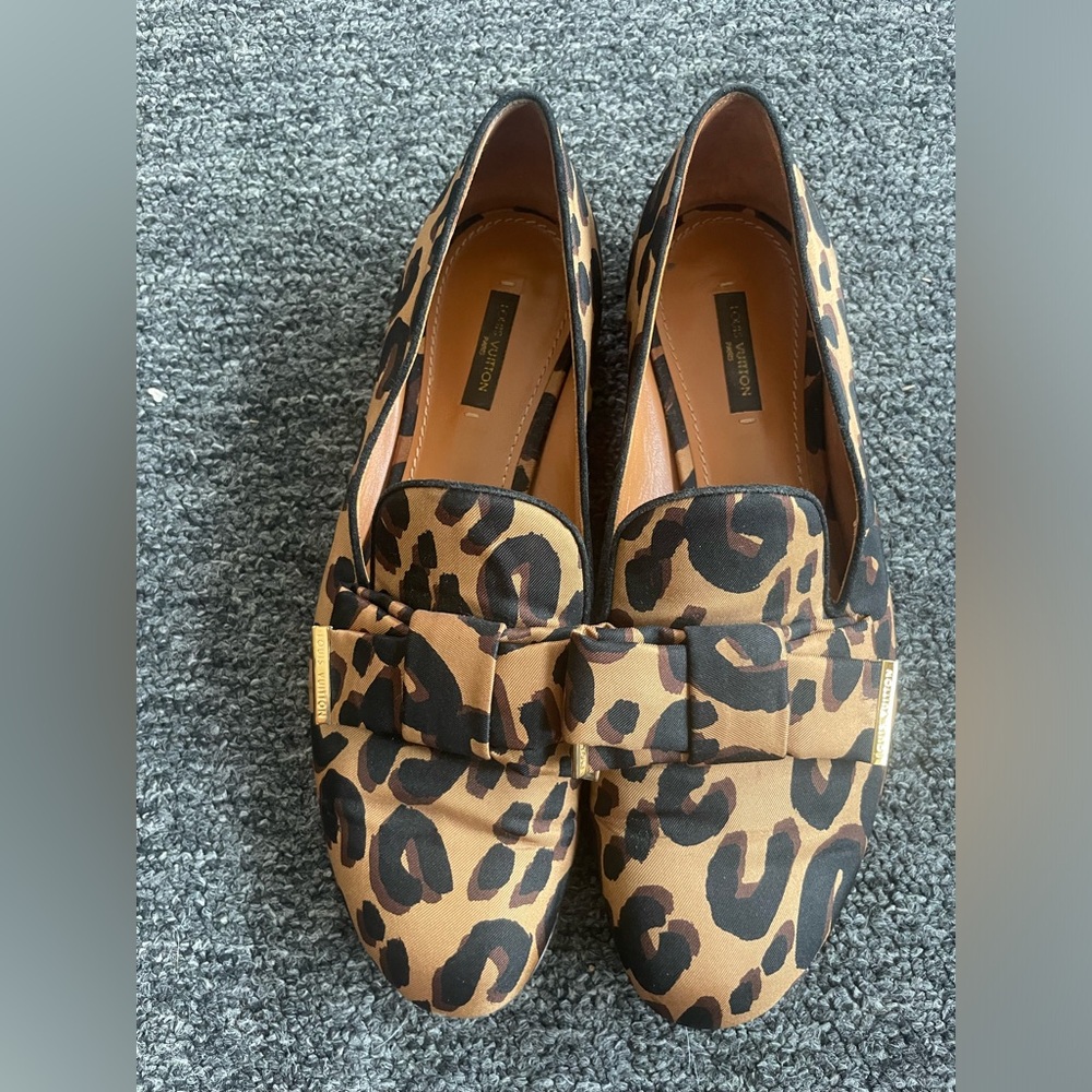 Louis Vuitton Brown and Black Leopard Print Flats